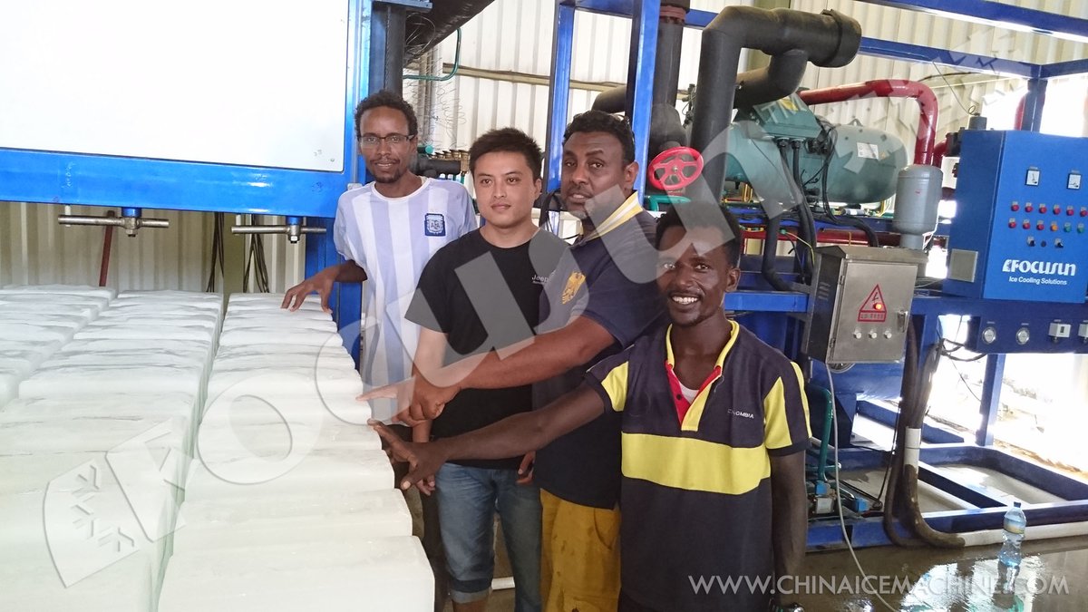 deintiwal83's tweet image. Over ten years good usage of block ice machine in Africa!At this moment the machine is running and producing ice.The time proves the quality.
 #blockicemaker #iceblockmaker #icemakersupplier #icemakermanufacturer #icemakerfactory #iceblockmakingmachine