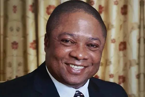 VictorIsrael_'s tweet photo. Nigerians please help me explain and answer this question. Why was Ibeto cement company shut down?

Does this have anything to do with Dangote? 📌 https://t.co/vYJijpWbrT