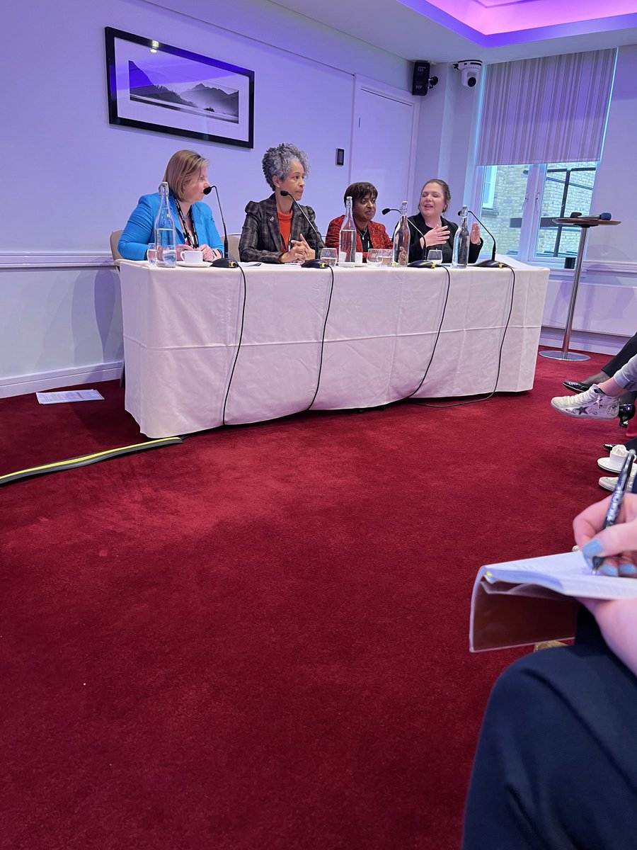 Penny_GPN's tweet photo. Exciting start to The Tenth Annual Leadership and Workforce Summit with ⁦@Sheppard4Lisa⁩ Breakfast discussion on flexibility, inclusion and belonging to improve retention #KFLead ⁦@NHS_HealthEdEng⁩ ⁦@NHSHEE_SEast⁩ #primarycare https://t.co/PxdG4iOeAq