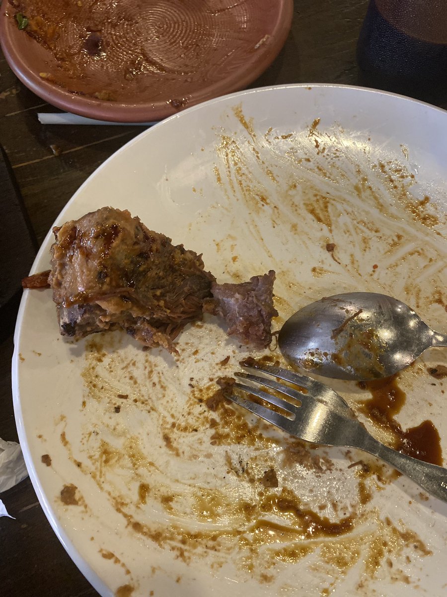 Bukan karena mau buang makanan,tapi makan siang kali ini di <a href="/warungtekko/">Warung Tekko</a> pasfes daging iga bakar nya berbau tak sedap kaya daging udah lama (busuk)