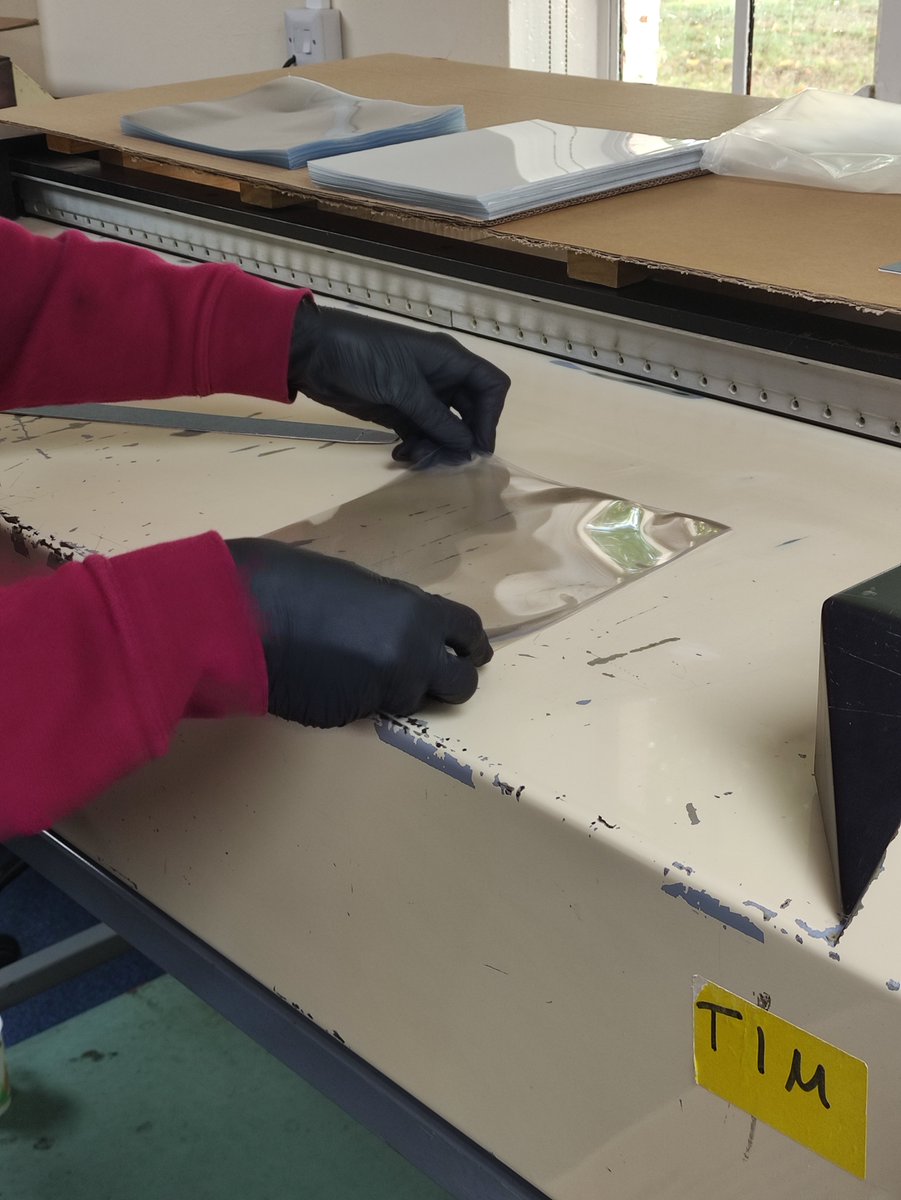 ConservationRUK's tweet photo. The team are busy handmaking another batch of bespoke polypockets for one of our clients today. They are acid free &amp; come with a 100% manufacturing guarantee. #storage #archiving #polypockets #museums #ibraries https://t.co/zvXRIrj0Bm