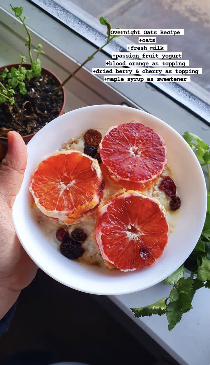 ezzahnor's tweet photo. Kalau nak sahur kenyang lama &amp; badan tak lembik, please makan overnight oats!

I dah amalkan since 2019.

Masa pregnant &amp; menyusu semua i makan overnight oats.

Meh i share resepi nak buat overnight sedap: https://t.co/KviA30EDNL