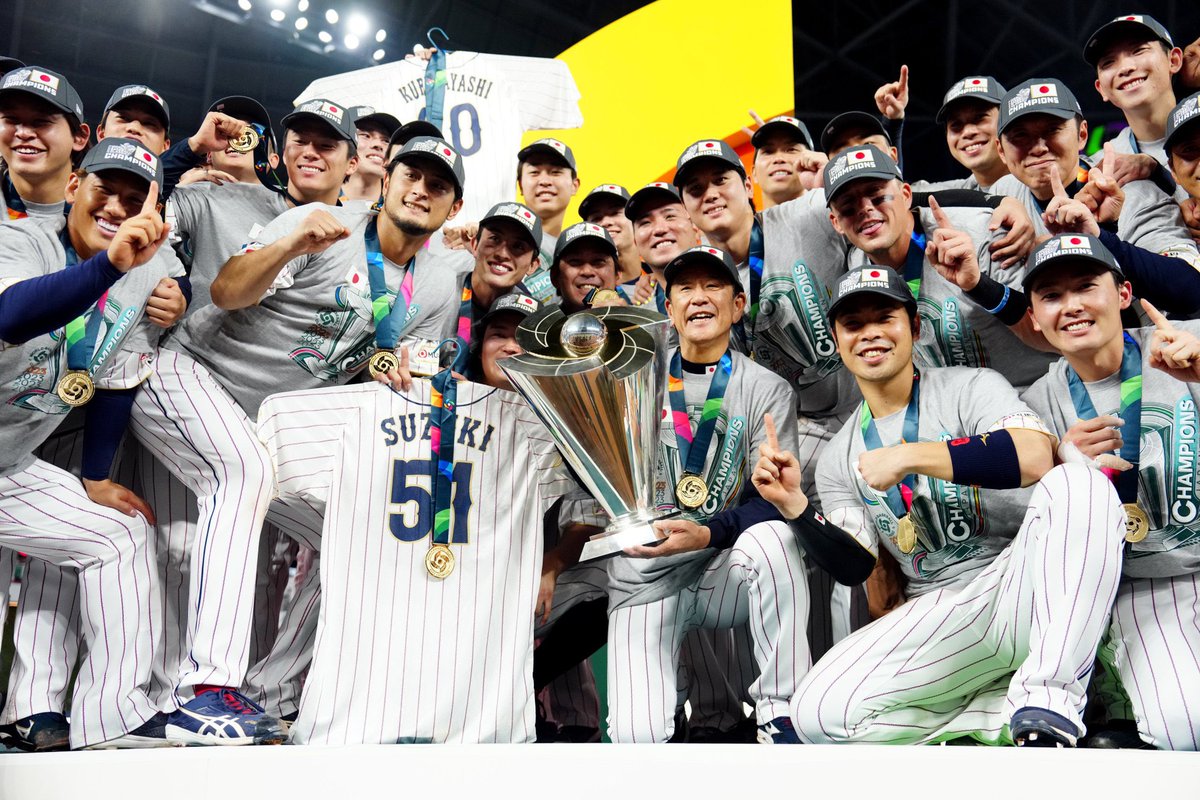 natsumarudoru8's tweet photo. WBC日本優勝のおかげで今日も嫌いな下半身メニュー、特にスクワットをやり切れた。
侍ジャパン、改めておめでとうございます㊗️
#WBC 
#WorldBaseballClassic 
#侍ジャパン https://t.co/jPfdBCwPLq