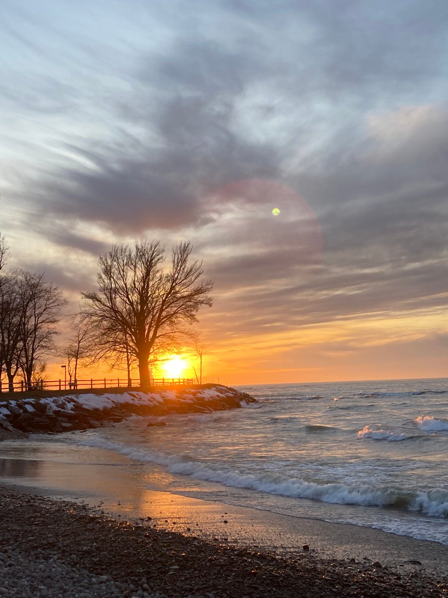 CNYCentral's tweet photo. A beautiful early spring sunset over Mexico Point State Park (πΈ: Linda Lurcock). Keep the photos coming! Share your photos with us here: https://t.co/lQ1qtwyvdp
#CaptureCNY #mexico #mexicony #mexicopoint #sunset #cny #centralny #centralnewyork #upstateny #upstatenewyork #iloveny https://t.co/Q4Grop1X8U