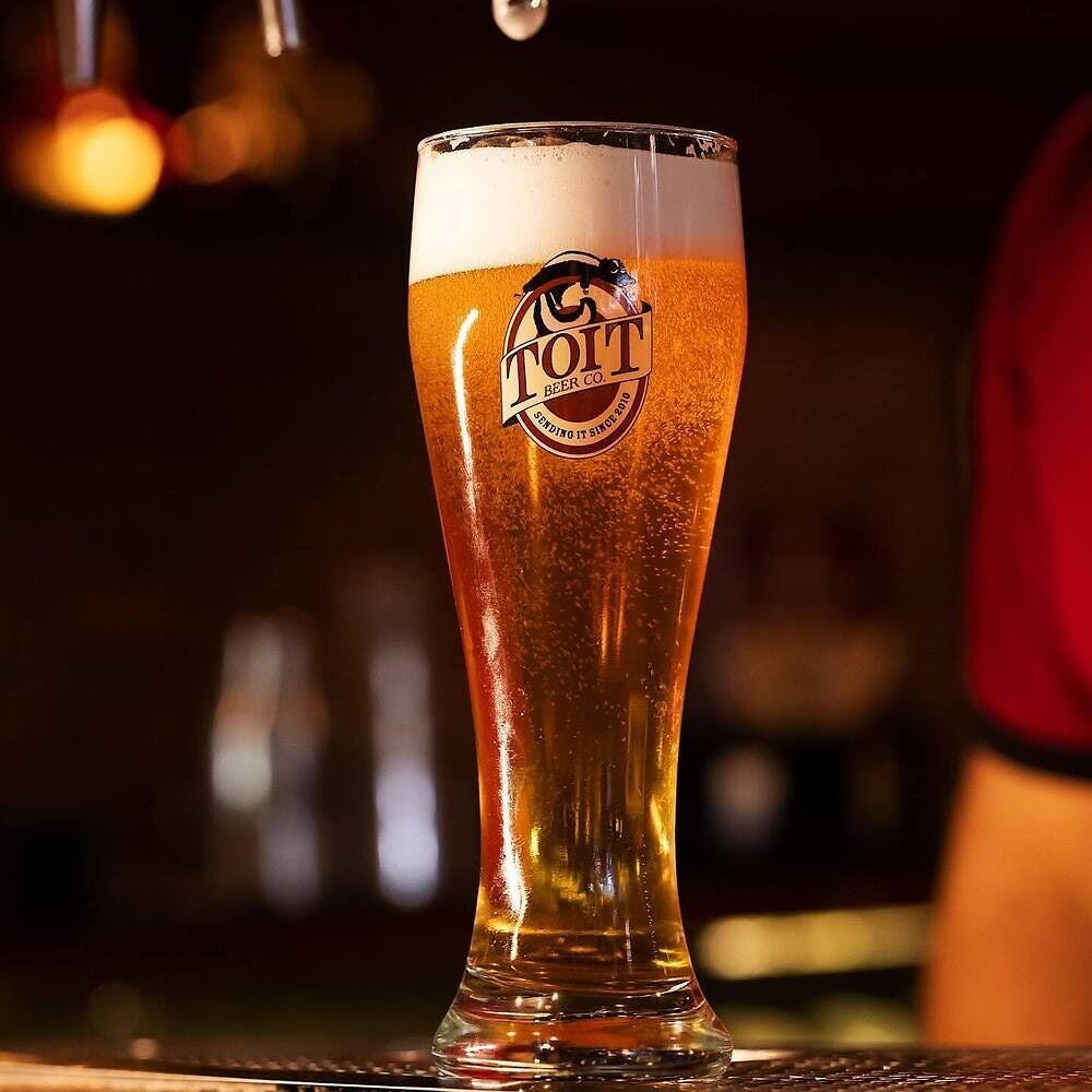 _waabi_saabi_'s tweet image. 1/ 🍻 Toit is #HIRING a Marketing Associate - Brand Communications

👩‍💻 Looking for someone with 2-3 yrs exp in creative content writing.

♀️ They want to hire more women - so pls RT!

NOTE: I don't work with @toitbeerco. Just helping a fren.

Tweet below &amp;amp; I'll DM their email ID.