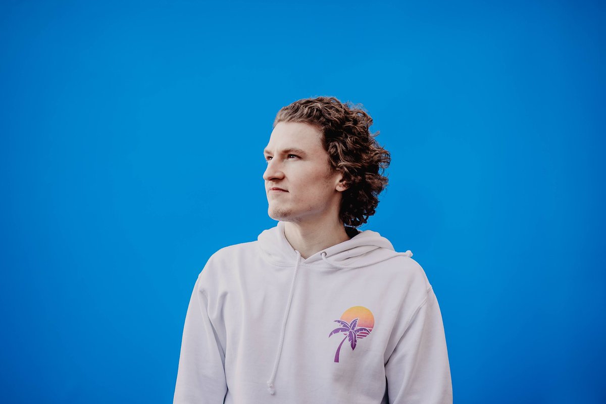 balconysunrise's tweet image. Delighted to be featured on @OhYeahCentre&apos;s #scratchmyprogress EP alongside the incredible music of @rachel_96x @FyaFoxMusic and @niallmcdowelll 

Massive shout out to @ZeroMythUK
and team for the amazing help in making this happen 🙌  

📸 @carriedavenport