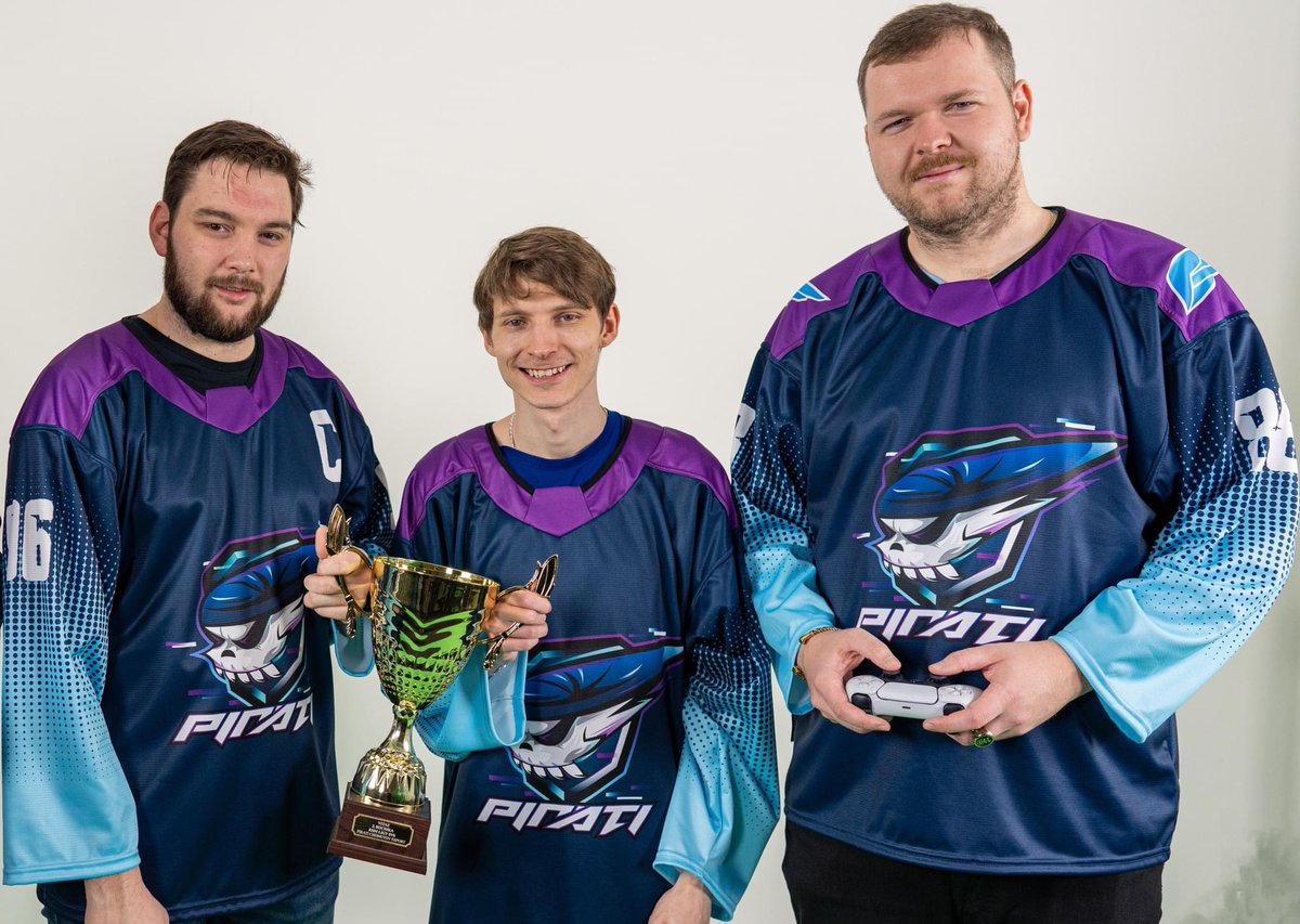 🎮 Vedení klubu před dnešním prvním čtvrtfinále poděkuje zástupcům našich gamerů <a href="/Kumbik_/">Radek Kumbera</a>, <a href="/Winci23/">Winci</a>, <a href="/HenryFencl/">JiFi23</a> a <a href="/Danny90700284/">KB24242 (Danko Deveri)</a> za parádní reprezentaci naší organizace nejen na evropské scéně v rámci ECL Lite <a href="/SportsGamerGG/">SportsGamer</a>. 💪