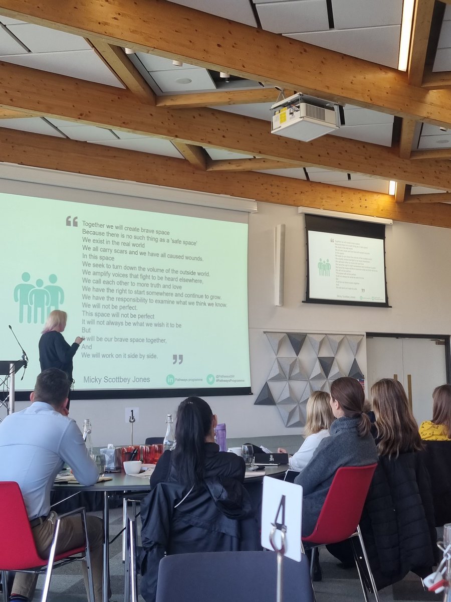 Vikki Dales tweet media