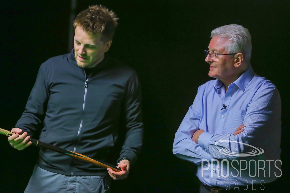 CollargeImages's tweet photo. Great to meet @ParrisCues & Chris Edwards from @KasabianHQ for the handover the commissioned cue he made for Chris at the #WSTClassic at the @LeicesterArena #WeAreWST #CueTheAction #WorldSnookerTour #WorldSnooker #Snooker #SnookerSnapper https://t.co/WMANi6NIhi