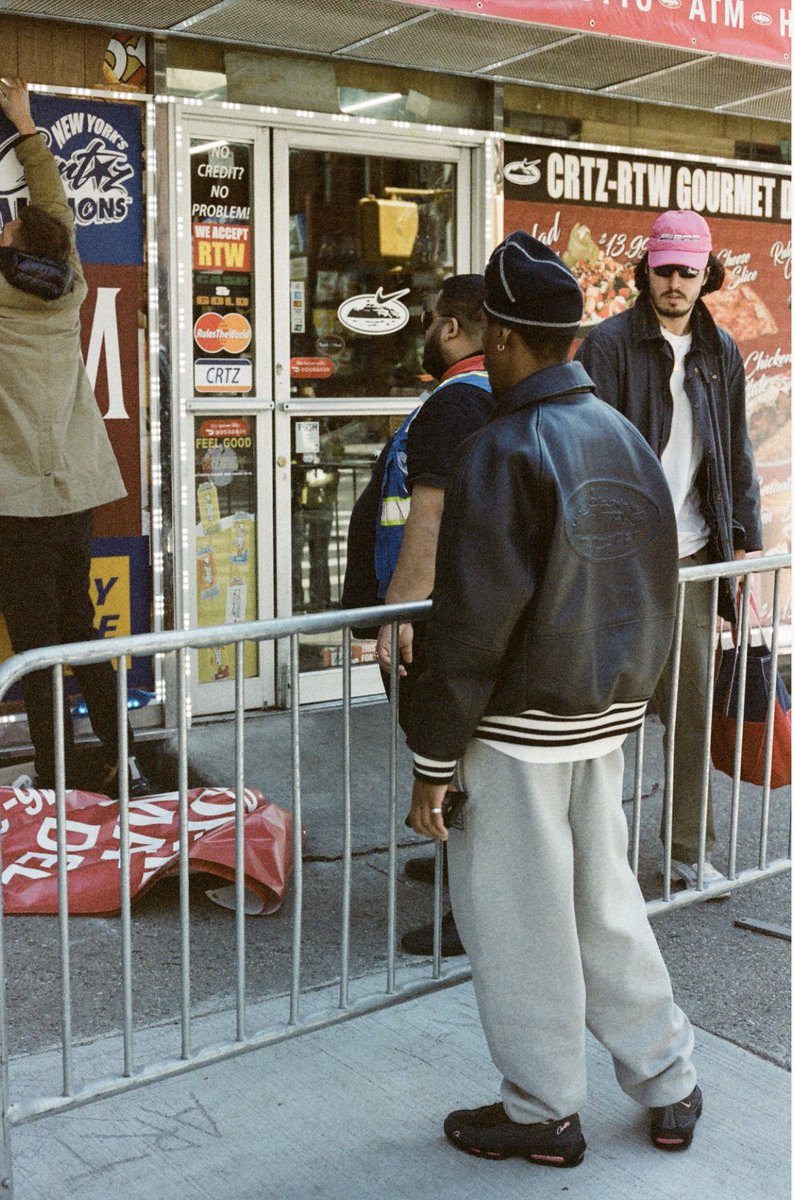 StreetFashion01's tweet photo. Corteiz x Nike AM95 Event in NYC (2023) https://t.co/cdvRrIcMm2