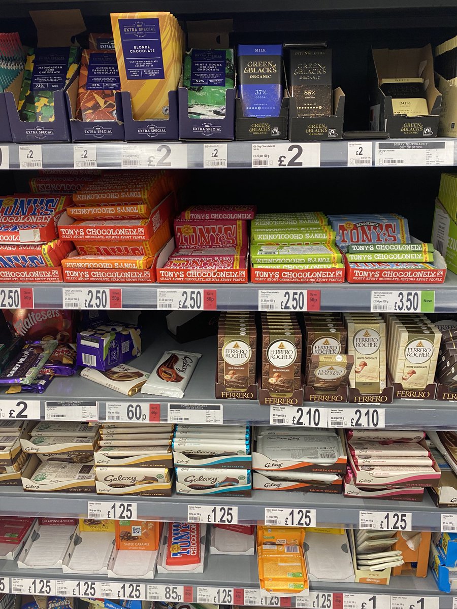 bluewaff's tweet photo. Well done @SmartiesUKI @greenandblacks @TonysChocoUK_IE @GalaxyChocolate for #plasticreduction and showing it can be done.shame @CadburyUK one of the biggest #plasticpolluters aren’t making inroads to #reduceplastic which is #climatechange https://t.co/jytS6DML9g
