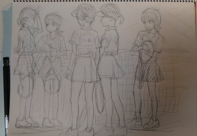 お写真みながテニス部女子。
みんな立ち方がえろかわえぇ。 