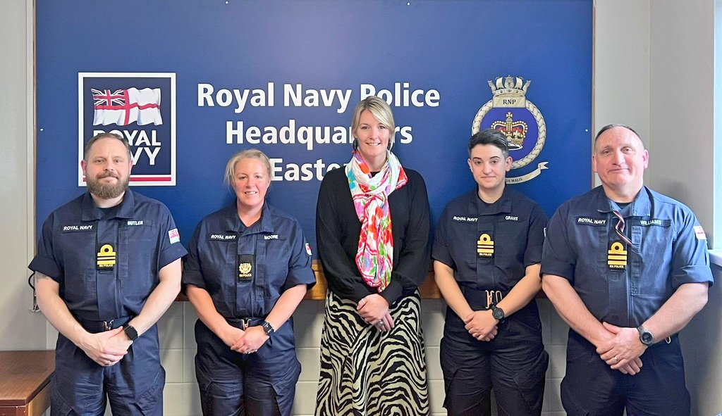 Fascinating to learn about the work of the Royal Naval police @ HMS Nelson. Thanks @ Provost Marshal, Comdr Andrew Williams, Lieutenant Comdr Elizabeth Grant, regional police Comdr Lieutenant Comdr Jim Butler &amp; regional police warrant officer Natalie Moore for my crash course! ⚓️