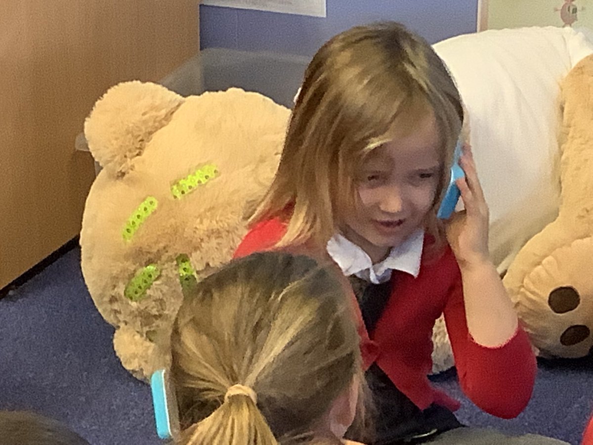 We’ve learnt how to ring 999 in an emergency and ask for help! We pretended to be the caller and the emergency services answering the call.  We know we need to explain what’s happened and where we are so the ambulance knows where to go.  We were very confident.  #Y1-2 #FIRSTAID