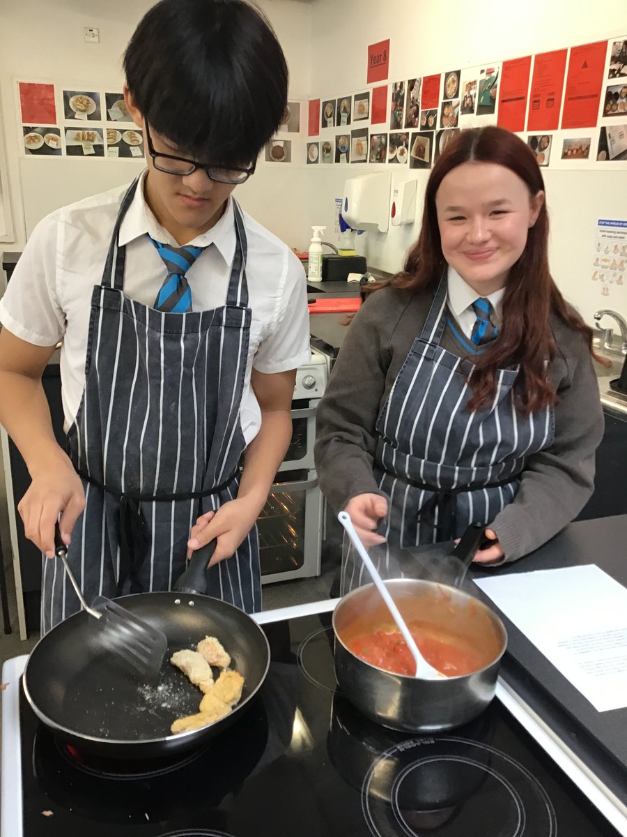 'I've never cooked fish' ... #FishHeroes students across the UK continue to show their fab fish food skills! What will they cook next? #fishisthedish @AlaskaSeafoodUK @alaska_seafood @FoodTCentre @HeroesFish @FishmongersCo