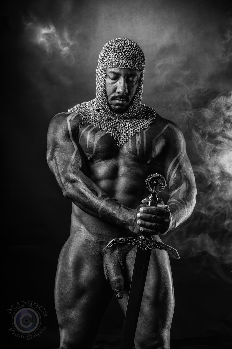 massively_mode's tweet photo. Knights of the round table
@jbdiphotos https://t.co/tGkNEQbMQM