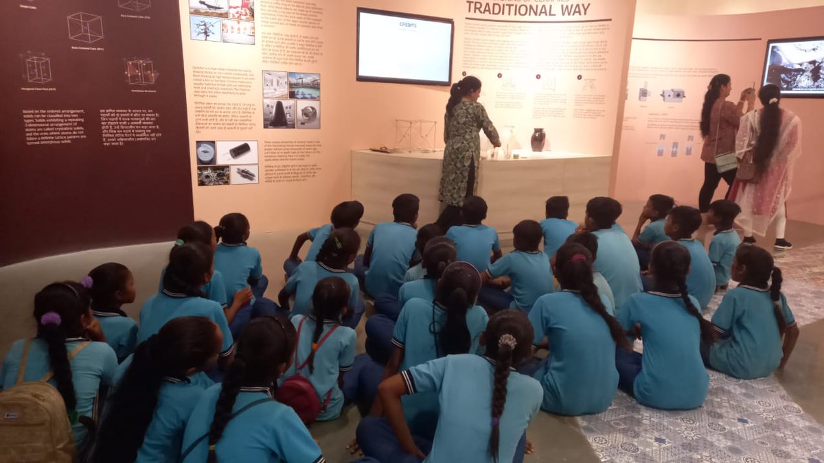 RSCRajkot's tweet photo. Today @RSCRajkot had arranged an activity on #WaterUniversalSolvent, activity shows soluble substances and why water is good solvent. @IndiaDST @InfoGujcost @dstGujarat @narottamsahoo @vnehra @Punam_Bhargava https://t.co/Ep5fRfJ8VT