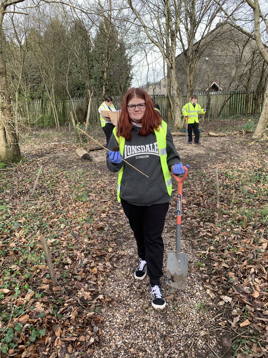 DTBedwasHigh's tweet photo. More tree planting β¦@bedwashighschβ© . Ensuring the future is green. #ESDGC #DT #AGORED #BEDWAS https://t.co/L5KrYRyyuq