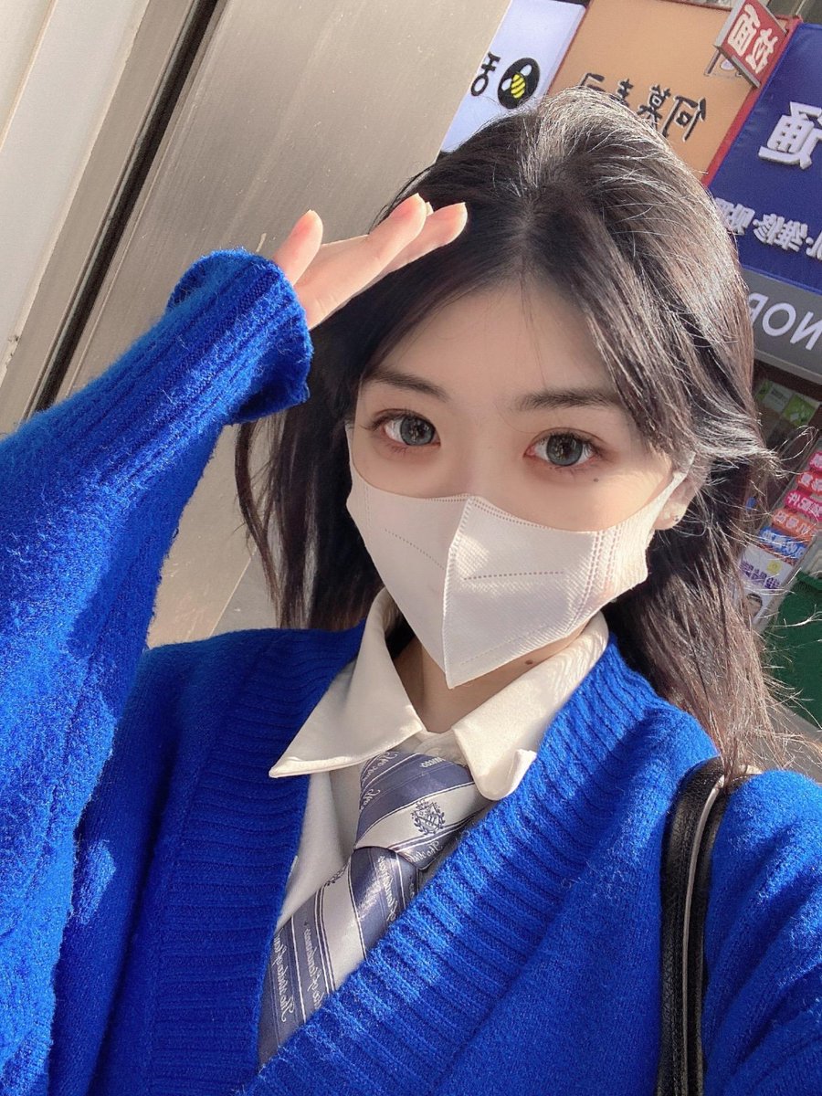 Mzroub's tweet photo. #射屏 ＃反差婊 射脸还是口罩！ https://t.co/EbElrccO9g