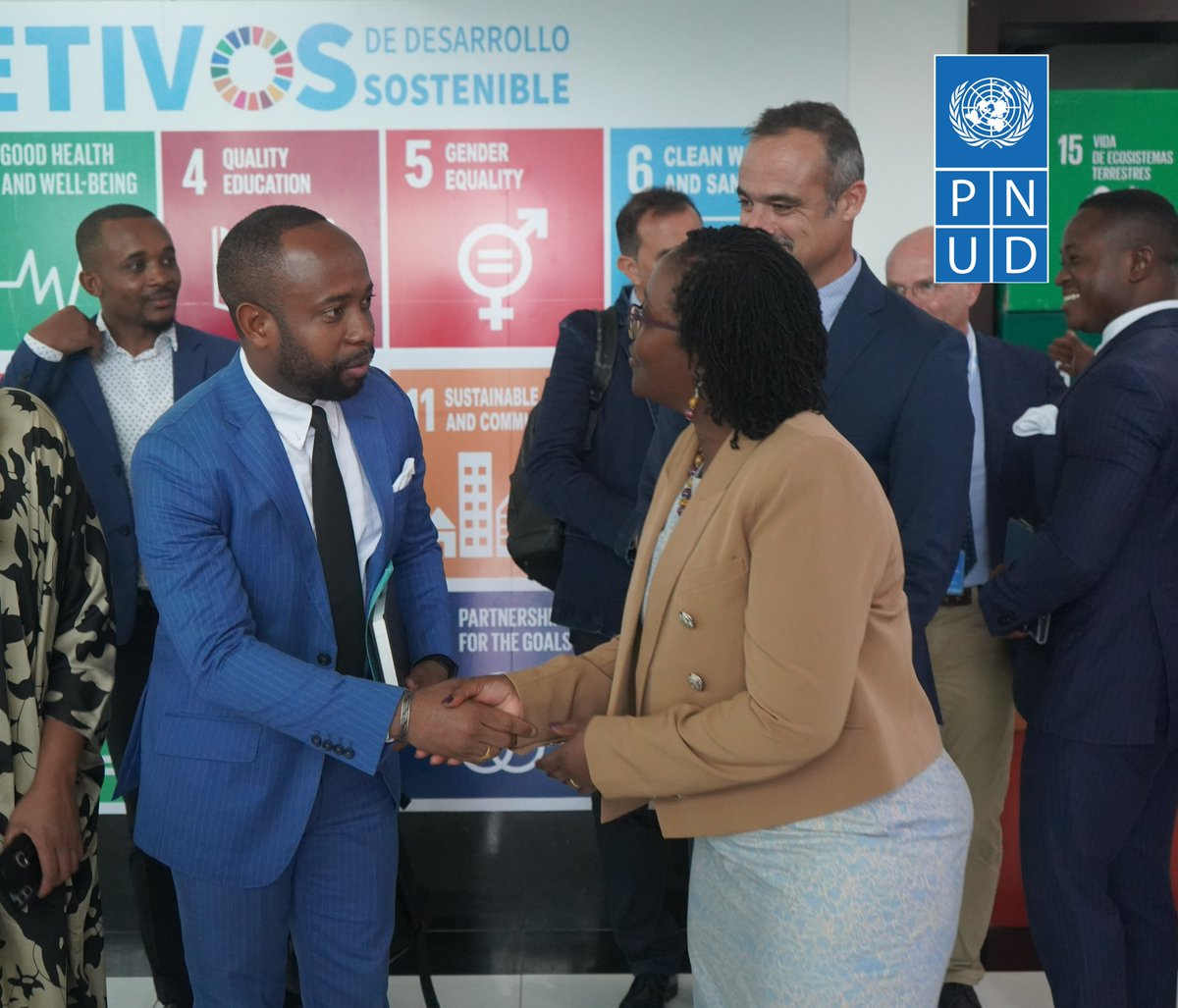 UNDP_EG's tweet photo. El #Gobierno de Guinea Ecuatorial y el @UNDP_EG, como socio estratégico,  se reúnen para validar las prioridades de cooperación conjunta del nuevo Programa País 2024-2028

@MCooperacion  @mpyde23 @GuineaSalud @MinisterioHaci2 @Min_TCyNTICs_GE @minculturge https://t.co/8O7ZOAtSfT