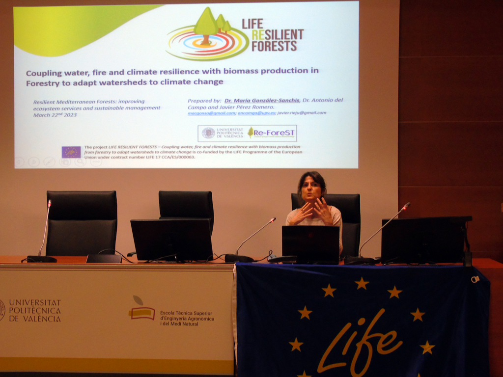 LIFE RESILIENT FORESTS (@life_resilient) on Twitter photo 🙌Final Event!
😃We are helding the final event with the fist presentations made by <a href="/EdRojasBr/">Eduardo Rojas Briales</a> and <a href="/Mara19199696/">María González - Sanchis</a> .
👉They have spoken about the need to promote an active #forestmanagement🌳🌲 adapted to the peculiarities of Mediterranean forests. #CAFE #SSD 🙌Final Event!
😃We are helding the final event with the fist presentations made by <a href="/EdRojasBr/">Eduardo Rojas Briales</a> and <a href="/Mara19199696/">María González - Sanchis</a> .
👉They have spoken about the need to promote an active #forestmanagement🌳🌲 adapted to the peculiarities of Mediterranean forests. #CAFE #SSD