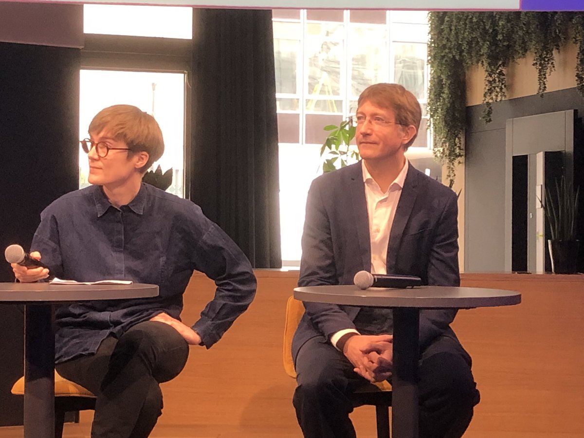 Herve_Schauer's tweet photo. Pour valoriser les métiers de la cyber auprès des collégiens et lycéens, le groupe de travail formation de @CampusCyberFr avec @ANSSI_FR et @education_gouv, lance une campagne d'affichage diffusée progressivement
@clusif @CEFCYS_Officiel https://t.co/OjClFkAg15