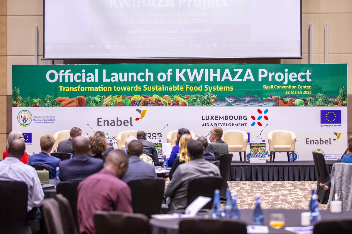 RwandaAgri's tweet photo. Today, Hon. Minister @Ilde_Musafiri officiated the launch of ‘KWIHAZA’ project, a 4-year programme (2023-2026) that will develop the value chains in aquaculture, fishery, and horticulture sectors in Rwanda. https://t.co/Zy55oHku4H