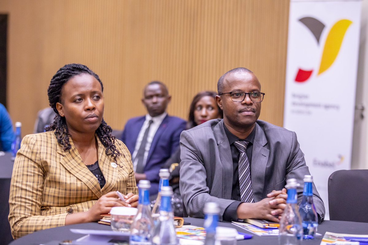 RwandaAgri's tweet photo. Today, Hon. Minister @Ilde_Musafiri officiated the launch of ‘KWIHAZA’ project, a 4-year programme (2023-2026) that will develop the value chains in aquaculture, fishery, and horticulture sectors in Rwanda. https://t.co/Zy55oHku4H