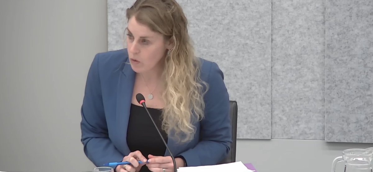 BPRA_Marcel's tweet photo. @VickyMaeijer wil dat we bij geneesmiddelen minder afhankelijk worden van het buitenland. Ook zij pleit voor een snelle behandeling van ALS patiënten. https://t.co/G4LtUhS55l