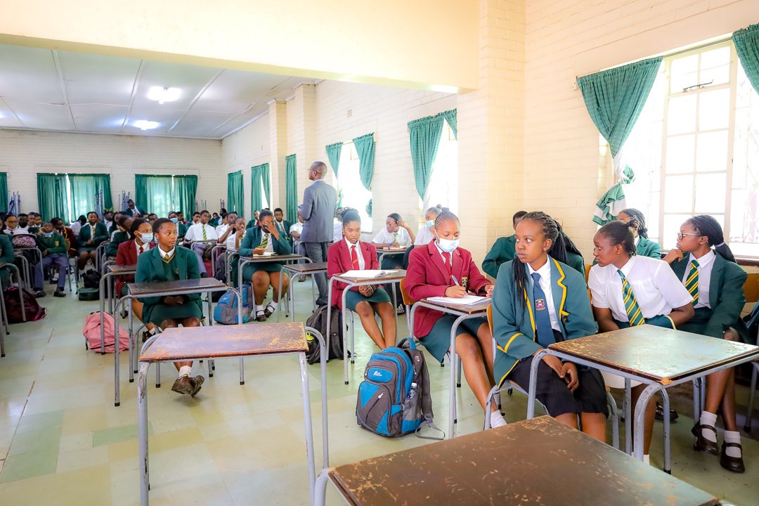 Catch them young celebrating Global Money Week with students from Eaglesvale Senior School. #GlobalMoneyWeek2023 #financialeducation #PlanYourMoney #PlantYourFuture 
#LearnSaveEarn