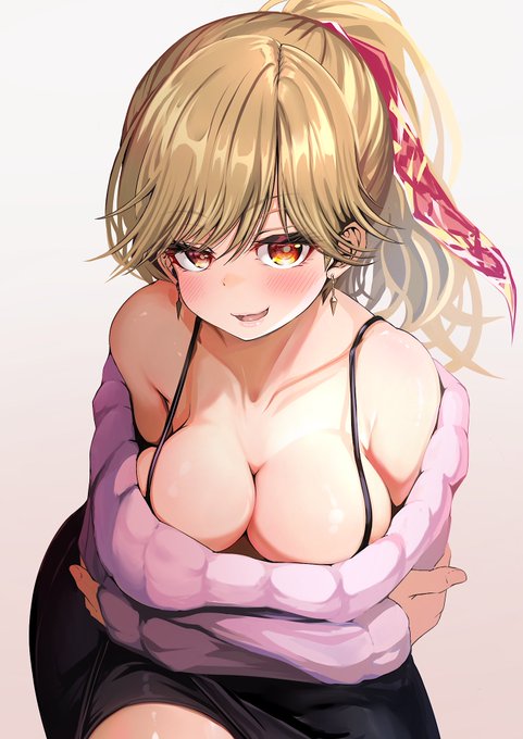 ちょっと意地悪だけどオタクにも優しそうなギャル系おねぇさん(1/2) 