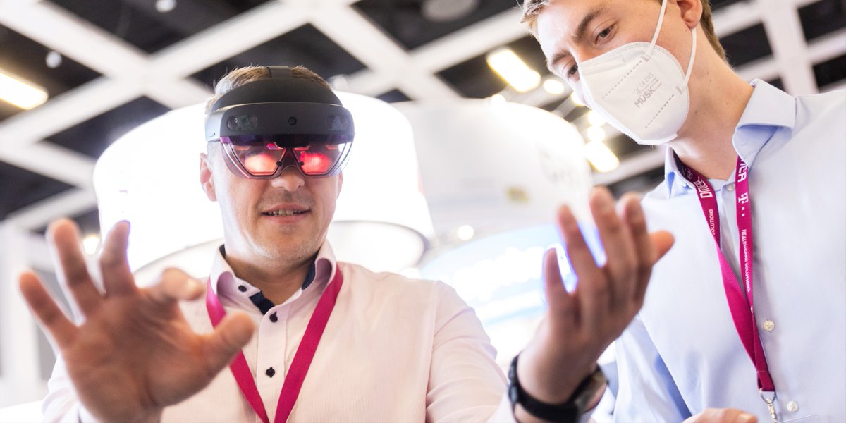 _DMEA's tweet photo. In den Messe-Highlights der #DMEA stellen die Unternehmen schon jetzt ihre innovativen Lösungen für die #Digitalisierung des Gesundheitswesens vor, die sie auf der #DMEA23 präsentieren werden. Schauen Sie rein: ➡️ https://t.co/VzAMHgSh91 ⬅️ #DigitalHealth https://t.co/0gcsK41nRl