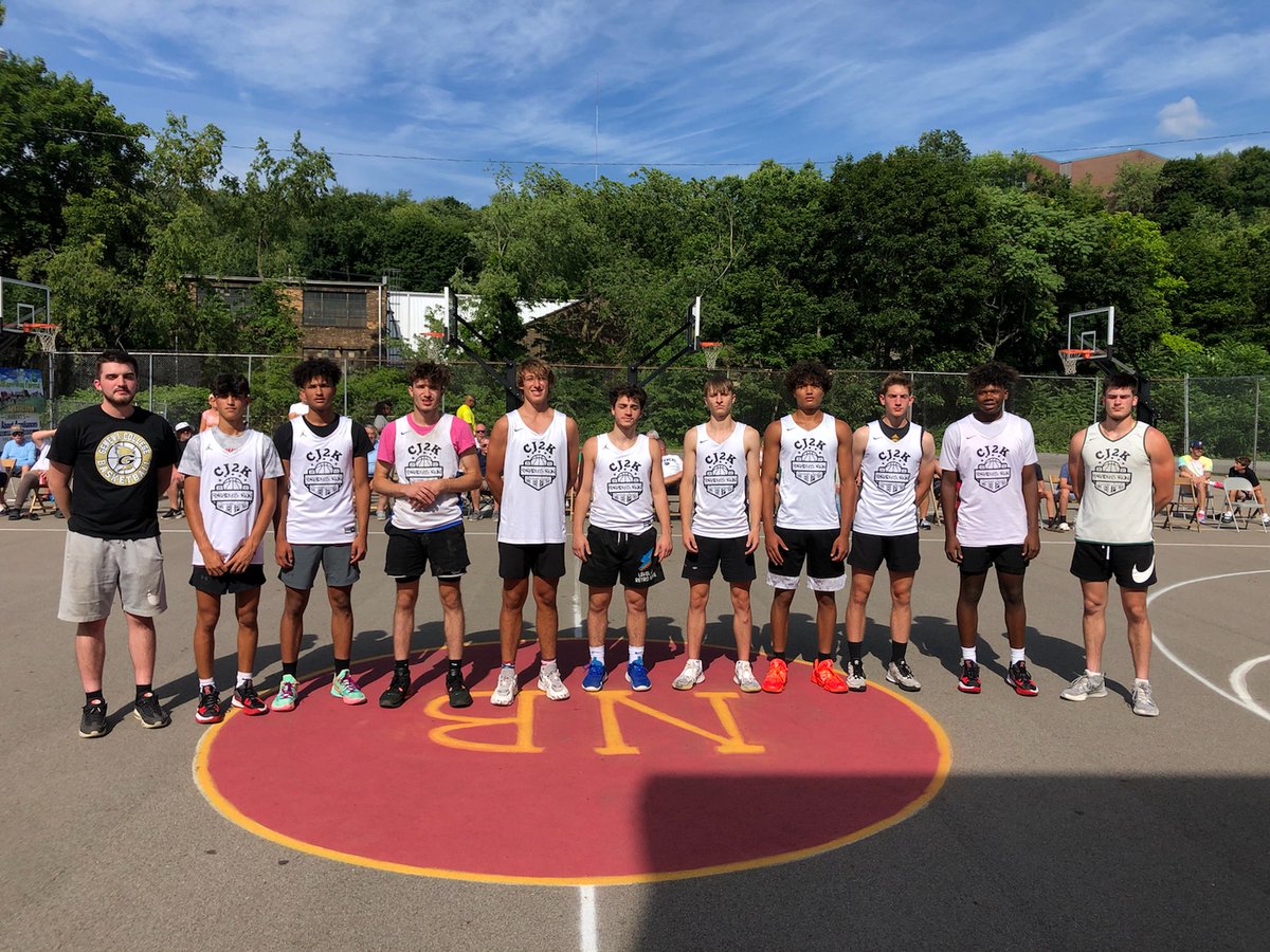 CJ2KLeague's tweet photo. 🚨 #LOTTERYALERT 🚨
Rowan Carmichael just declared for the CJ2K 2023 Draft! The 5'10 Combo Guard (Avonworth '25) is one of the nastiest guards in the CJ2K. 2022 All-Star. Game Xtra smooth! From the PK Flash Fam & also can go on the soccer field. Welcome back our Players Union VP! https://t.co/bw3U8Qaj1y
