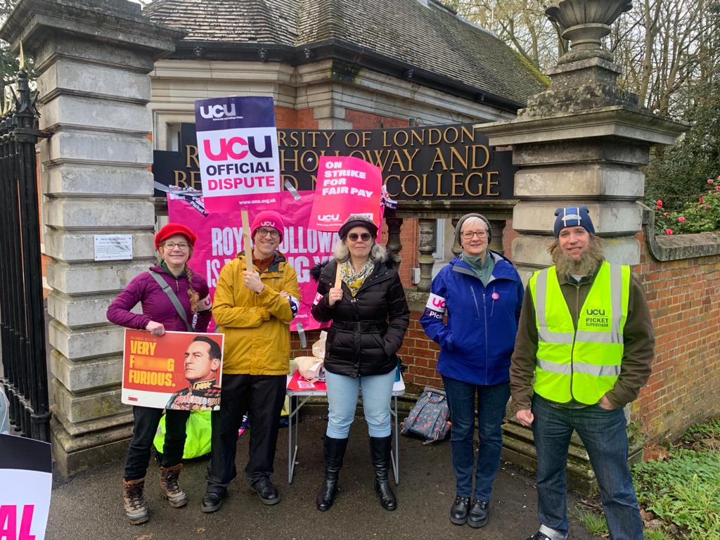Thanks so much to our Egham picketers! We also were delighted to join the @ReadingUCU virtual picket line this morning to build inter-branch solidarity. Next up - our Bedford Square picket from 11am, with a visit from @deepa_driver! #UCURising