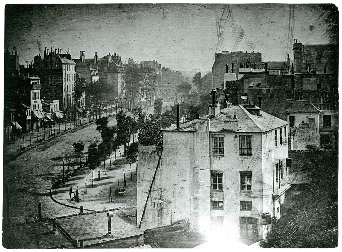 BiblHertz's tweet image. Don't miss tomorrow's evening lecture by @steffen_siegel "Transient Photographs: How Time Reshapes the Photographic Archive". 
Join us in Rome or on Vimeo:
🗓️March 23, 6:30pm CET 
🔗biblhertz.it/events/33661/2…
🎥 vimeo.com/event/3141719