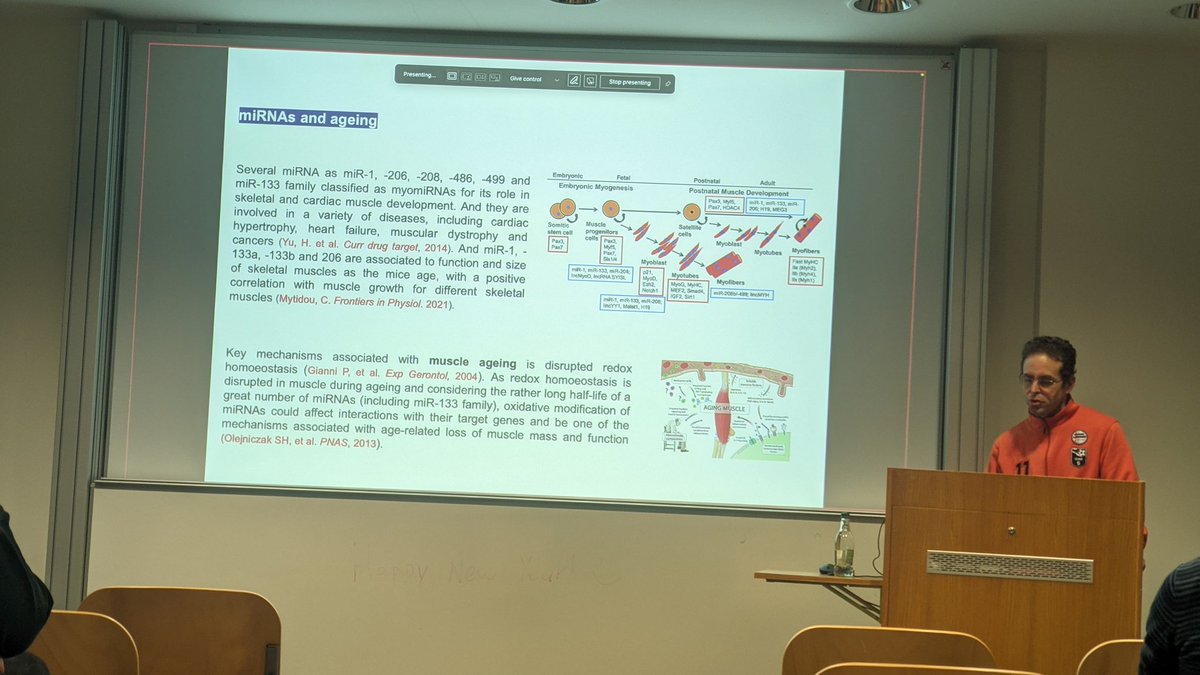 ARC_UniOfGalway's tweet photo. #ARCtalk continued today with Raul from @KasiaWhysall lab who presented his work on microRNAs and muscle aging πͺπ https://t.co/CV2OUjha5P