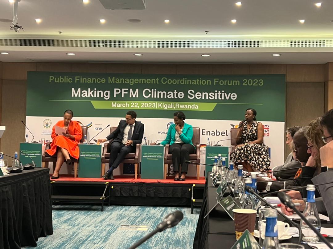 🌱 🧮 How to make public finance management more climate-sensitive? Greening of PFM is a shared objective of 🇧🇪 and 🇷🇼 This morning, our head of cooperation Jean-Michel Swalens co-chaired the 2023 PFM Coordination Forum with Minister of State @richard_tusabe @RwandaFinance