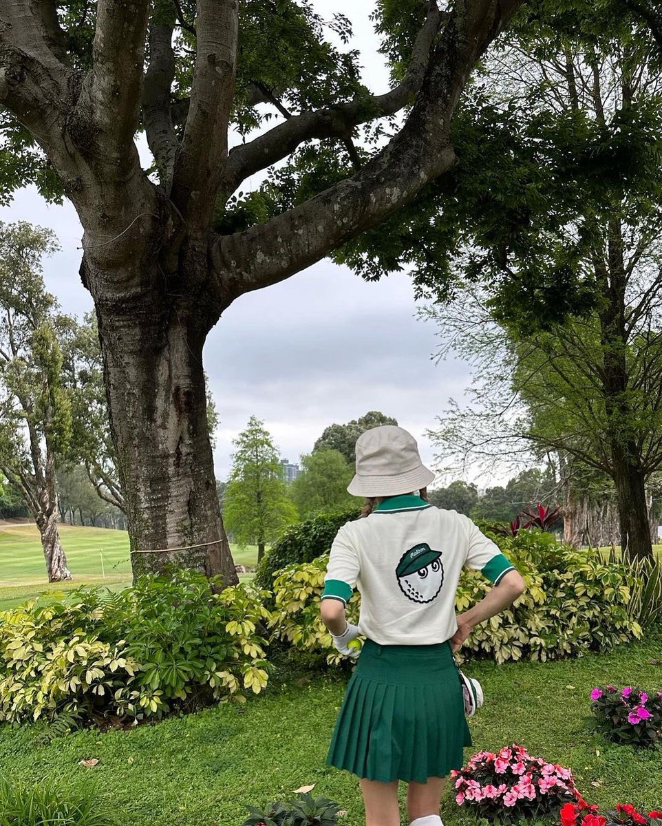 Hyoyeon_SNS's tweet photo. [INSTAGRAM] hyoyeon_x_x: had a good time😉

#WorldCityChampionship #WCC #HKGC #Golf #HongKongGolf #HongKongSports #FanlingGolfCourse
#國際都會高爾夫球錦標賽 #香港哥爾夫球會 #高爾夫球 #香港高爾夫球 #香港運動

https://t.co/50RFqnMA4n
#Hyoyeon #HYO #효연
[230322 - 19:13 KST] https://t.co/hFTJNiA1Aq