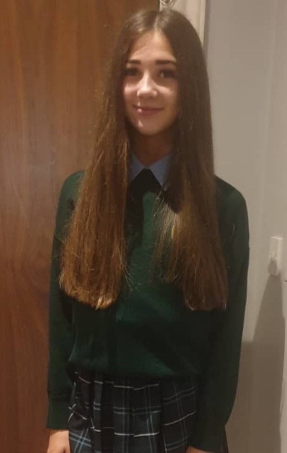 thejournal_ie's tweet image. Gardaí are seeking the public's assistance in tracing the whereabouts of Mia Murray and Harlie Carney (both 14). 

Mia was last seen in the Dublin Road area of Shankill yesterday morning, while Harlie was last seen in the Auburn Road area of Glenageary on the same morning.