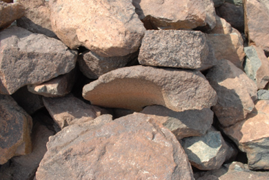 JonasbKluge's tweet photo. Not all stones are what they seem… This stone is used in the construction of a tomb, but it was used as a grinding stone before. Talking about recycling! #Ibra #BeautifulOman #Archaeology https://t.co/fVlTkH1nQR