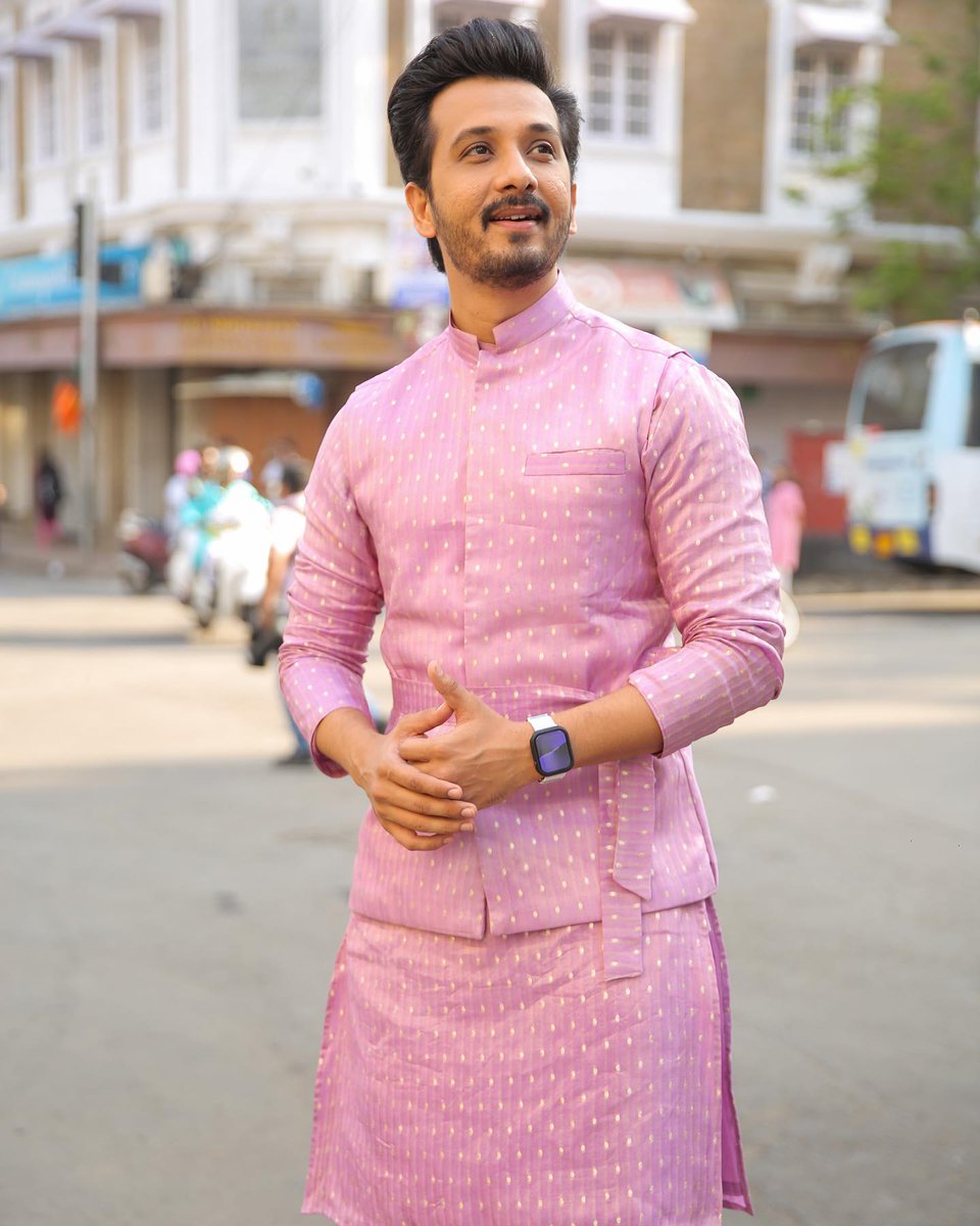 झकास अभिनेता 😍❤️🔥
#abhijeetkhandkekar
.
.
#Marathi #MarathiActor #Trending #Handsome #Stunning #gudipadwa
#traditionalwear #9xjhakaas