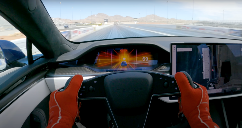 Tesla's tweet photo. How drag strip mode works →