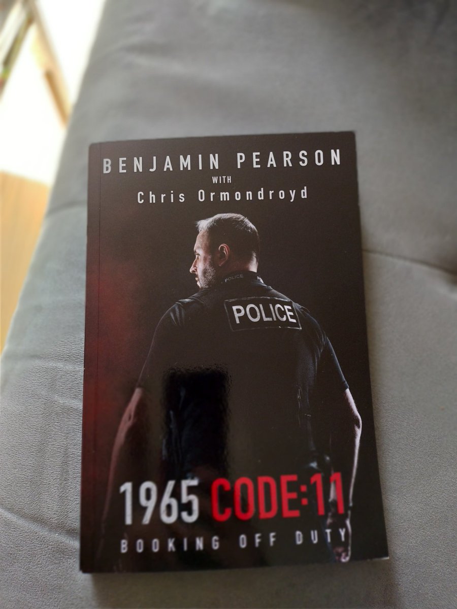 anduril84's tweet photo. The #trilogy is #complete 😁👏
Can't wait to read it @bs_pearson 
#handcuffedemotions
#hoteltango23
#1965code11 https://t.co/yeIlBtGJgz
