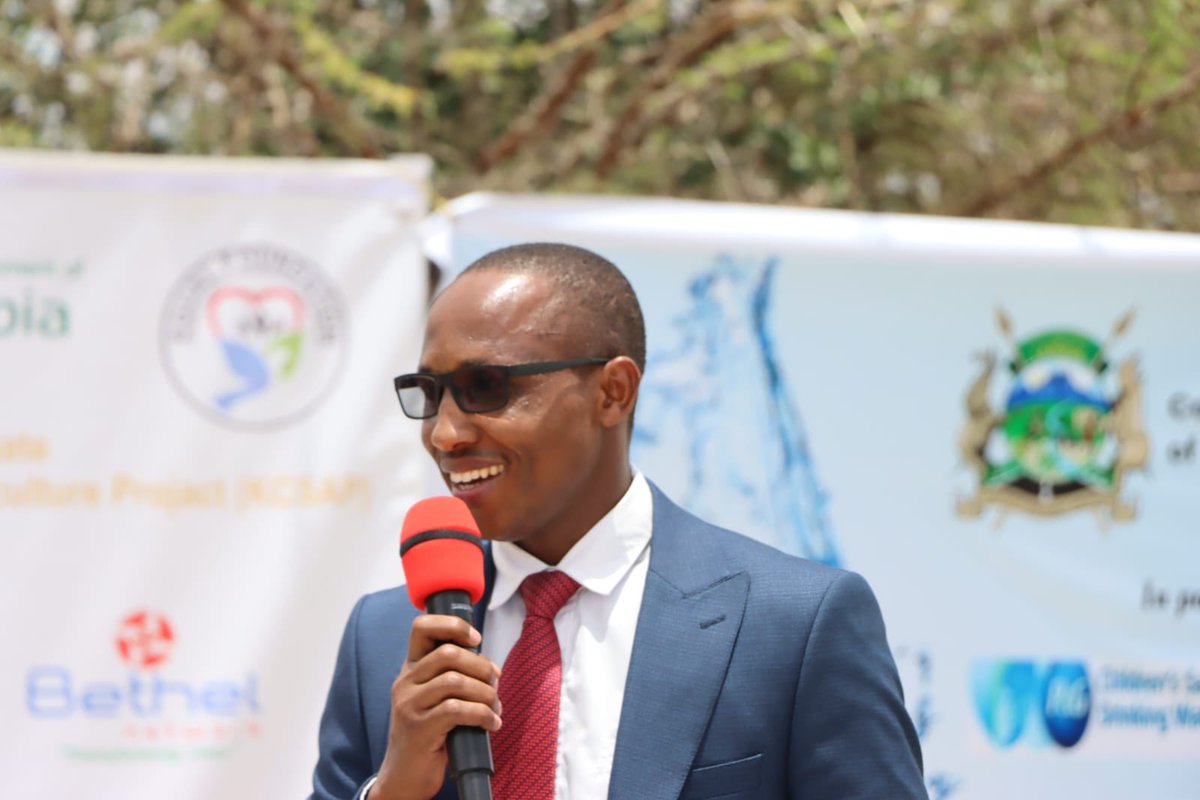 CountyPress031's tweet photo. Today’s World Water day calls us to accelerate change to solve the water and sanitation crisis. Laikipia County Government joins players in the WASH sector to advance today’s theme. Also joining are Equal foundation,ASDSP, NYAHUWASCO, Impact, KCSAP, EQUATOR GLACIERS and CETRAD. https://t.co/6j9aFj2ISm