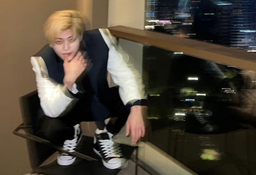 อยากร้องไห้ออกมาเลย เขาเท่จังวะ