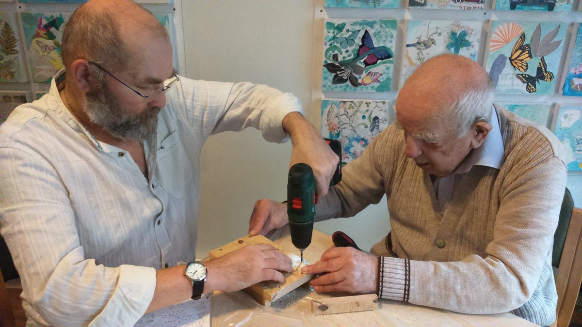 BeyondDementia_'s tweet photo. #MensShed members enjoy practical #projects making birdboxes &amp; #upcycling tables. A fantastic sense of purpose &amp; achievement @WiltsHour @UKMensSheds @LiamCrippsSEPM #MillSt #Trowbridge #makeconnections #dementiaactivities https://t.co/1JoFfOWHhP