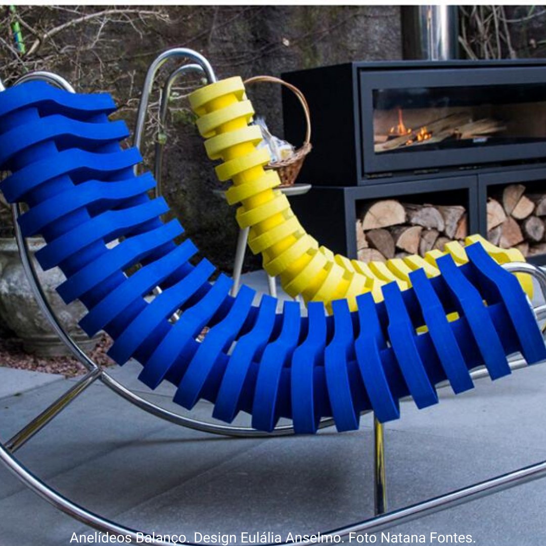 Prima_Design's tweet image. A Anelídeos de Balanço foi desenvolvida para aproveitar o E.V.A. excedente da Anelídeos Chaise. O princípio construtivo é o mesmo: fatias de EVA distribuídas numa estrutura em inox. Personalidade e descontração para piscinas, jardins, sacadas, e outros ambientes de estar.