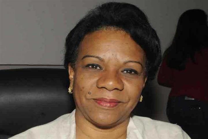 EVilluendasC's tweet photo. Hoy es el Día Mundial del Agua. Inés María ha hecho mucho por impulsar ese sector en #Cuba, como pdta del INRH y Viceprimera Ministra. Elocuente, pausada, dulce... se ha ganado el respeto y el cariño de la gente. Por nominados a la ANPP como ella, el 26  #YoVotoXTodos https://t.co/vyRfx69Ch6