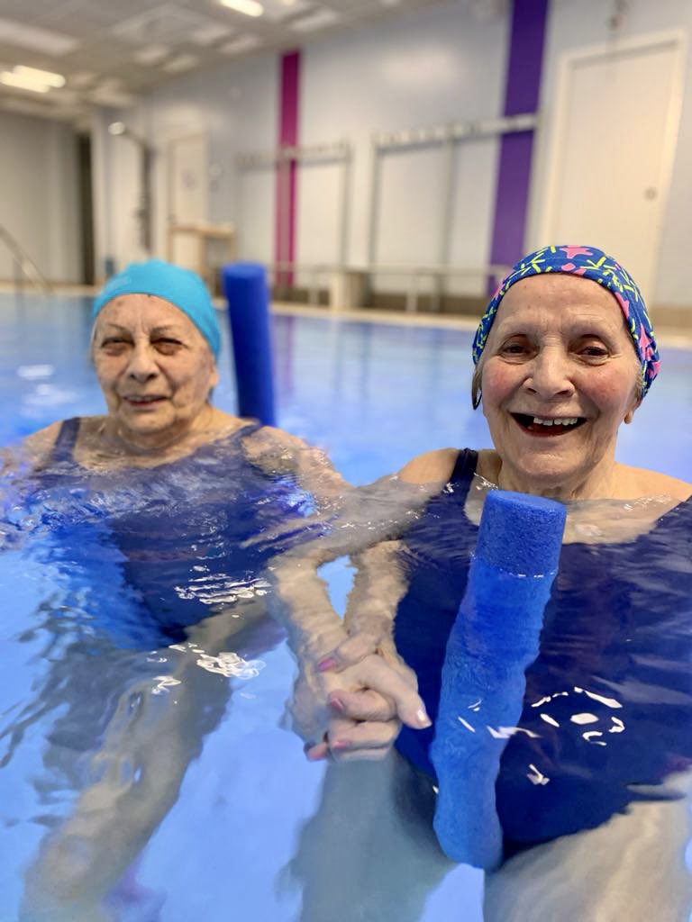 VillaggioAmico's tweet photo. #WorldWaterDay2023 
💙 L’amicizia è così: 
forte e preziosa come l’acqua 💦
Buona giornata mondiale dell’acqua 💙 dalle amiche Nella e Antonietta.

#22marzo #giornatamondialedellacqua https://t.co/ZLRv3oFiSg