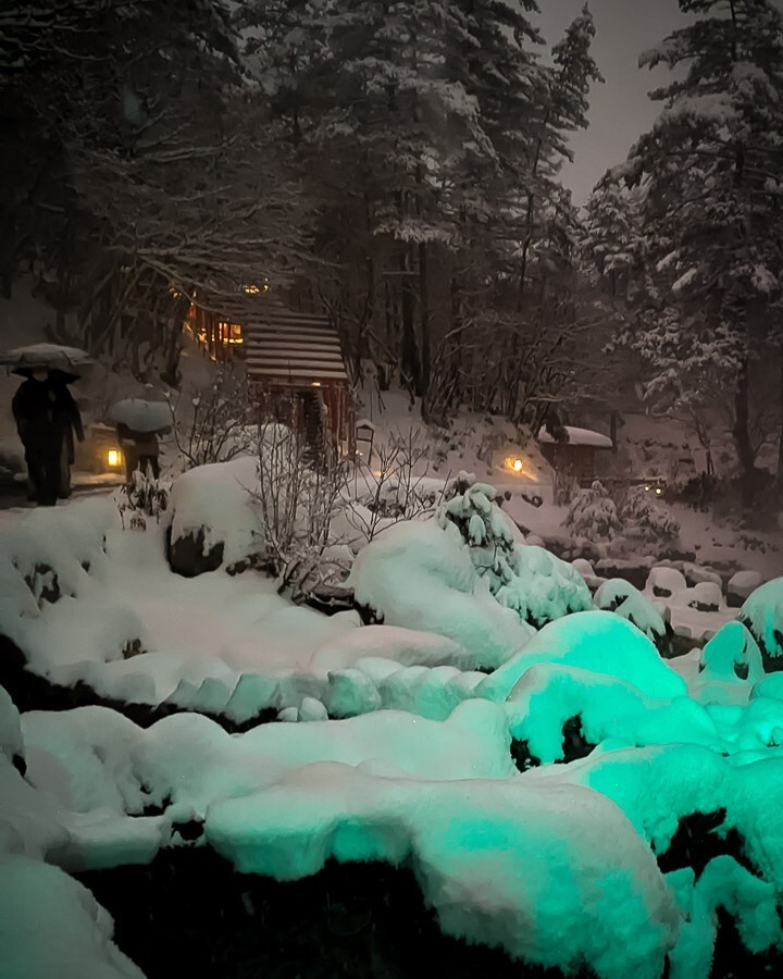 EkoDuJapon's tweet photo. Kusatsu est l'endroit idéal pour les amoureux de la nature et les amateurs de relaxation. Venez découvrir l'authenticité de cette ville thermale. 
.
.
.
.
.
.
.
.
.
.
#kusatsu
#japon
#voyage
#onsen
#sourcechaude
#nature
#paysage
#montagne
#zen
#detente
#… https://t.co/x0swqxU7q4 https://t.co/QAFcHjidMC